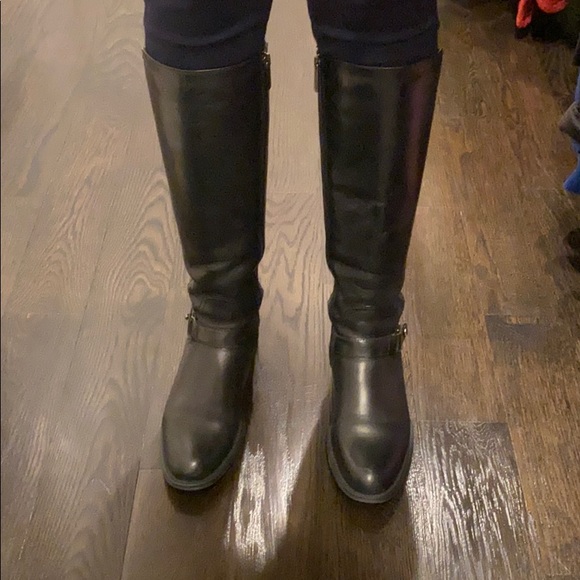 Aquatalia for Russell & Bromley Knee High Boots 38 in Perfect condition..a deal! - Picture 1 of 10